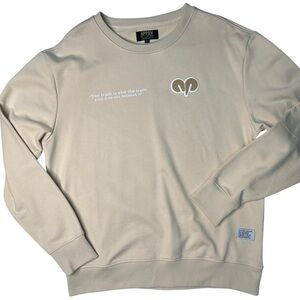 Sz various Cream goat Sweater